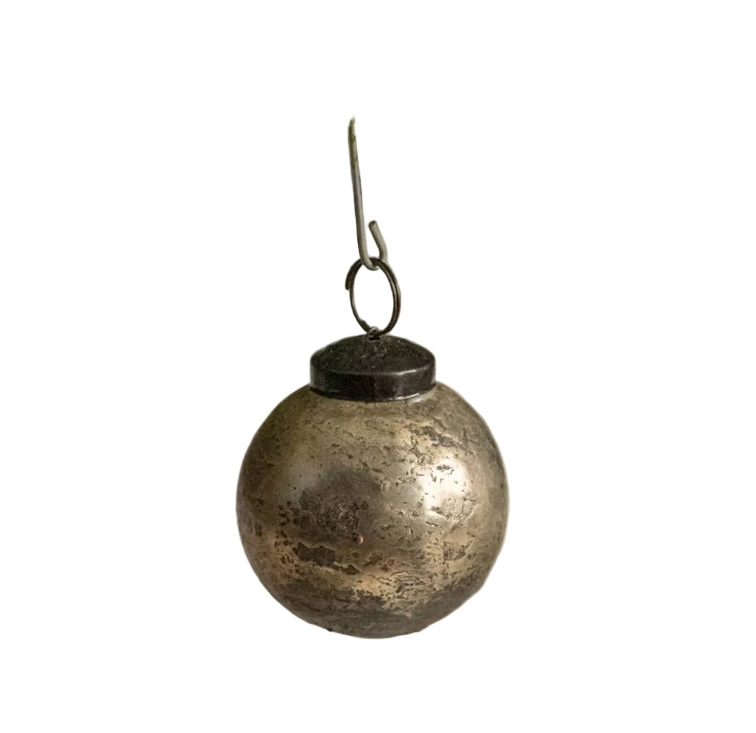 2" SILVER CRACKLE KUGEL ORNAMENT